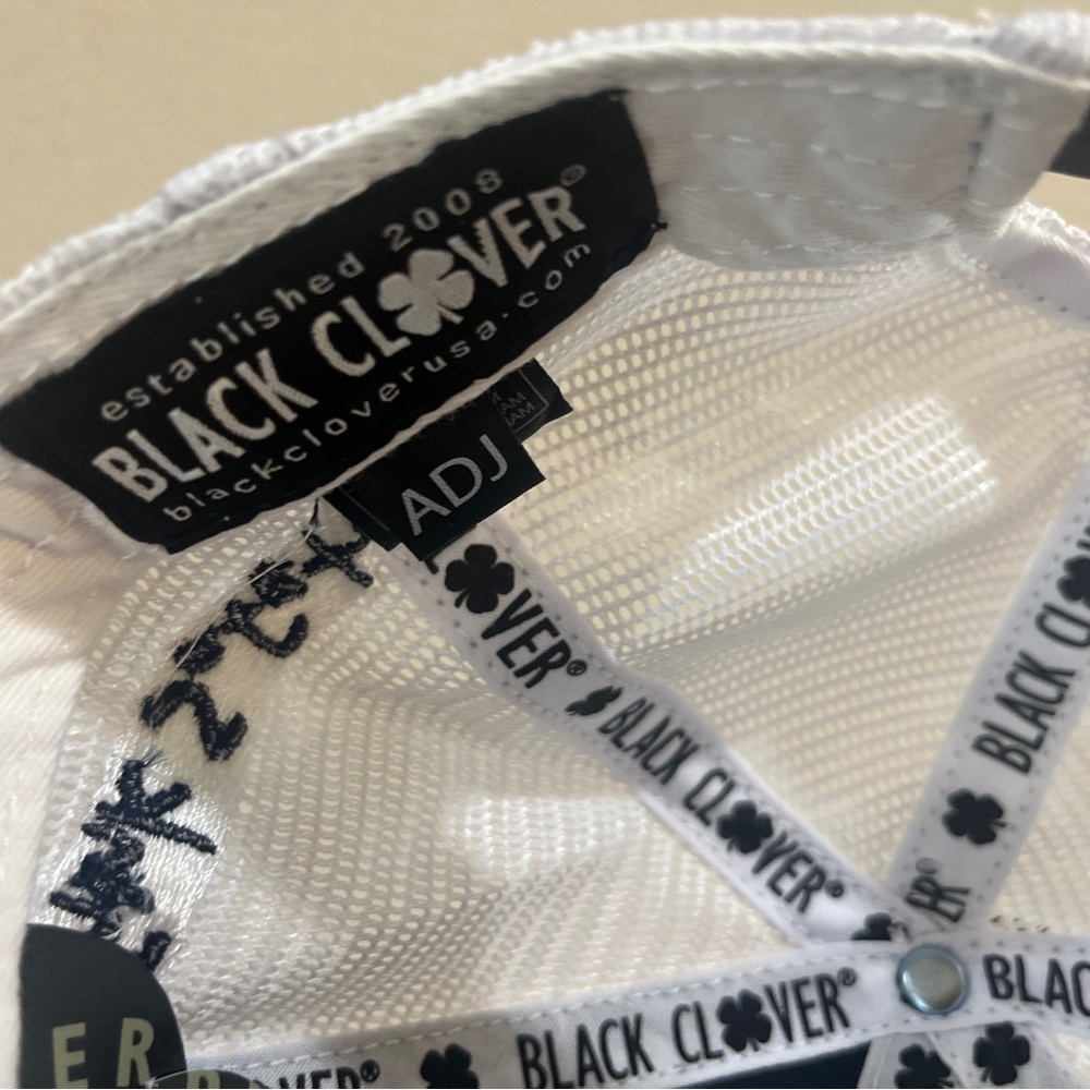 Standard 2T Vintage 3 Adjustable Hat, White Hat/3D USA Flag Clover - Picture 5 of 10